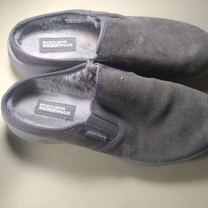 Sketchers fuzzy lined mules
